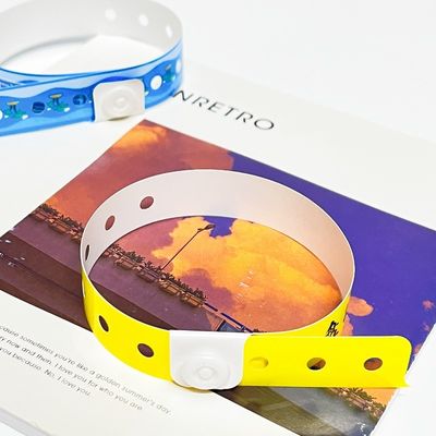 カスタムPVC腕帯 カスタムロゴ カラービニールPVCプロモーションイベント活動 ブレスレット 腕帯