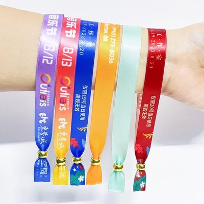ホットセール オーダーメイド ロゴ ポリエステル 織布 腕帯 プレゼント 宣伝 イベント 調整可能 長さ 織布 腕帯